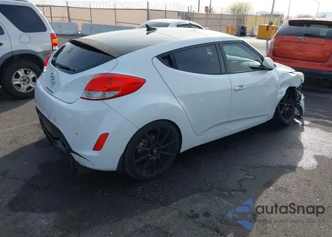 2014 Hyundai Veloster Base W/Red z USA, uszkodzony, nr VIN KMHTC6AD3EU200925